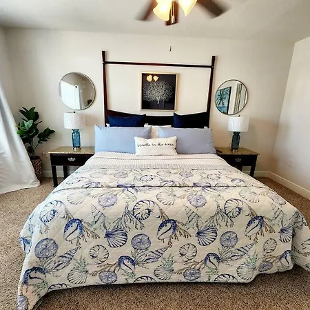 Coastal Oasis: 3BR Townhome with Pool near PCB Attractions Panama City Beach Exterior photo